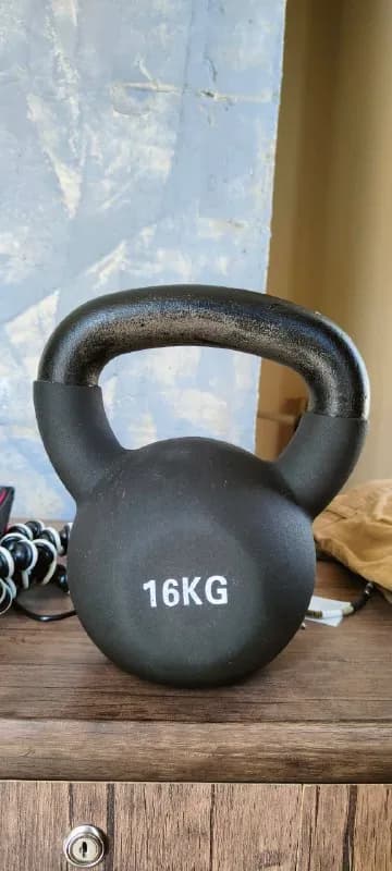Прорезиненная гиря 16 кг — Тбилиси — 150 ₾