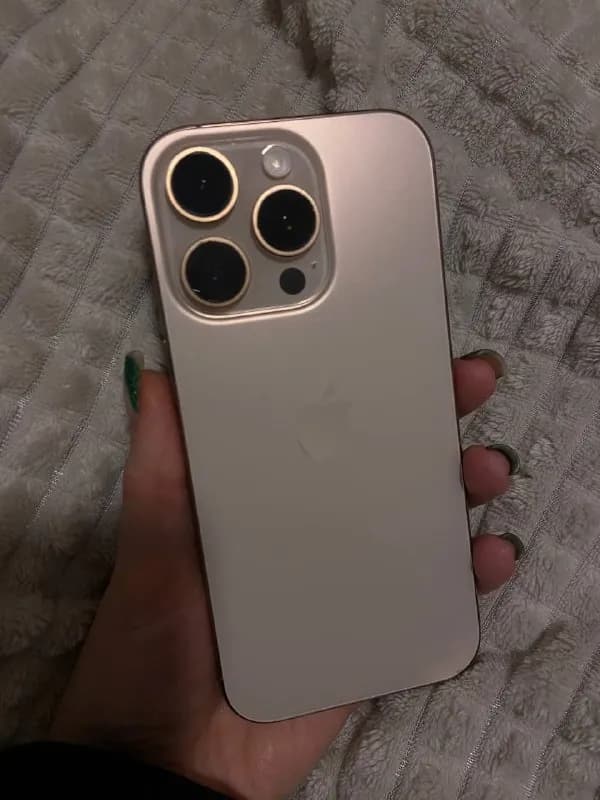 iPhone 16 pro — Батуми — 2 500 ₾