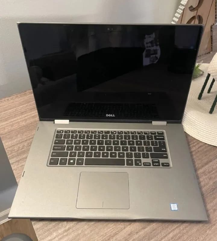 Dell 16gRam Inspiron 7573 — ноутбук 15,6-дюймовый ноутбук-трансформер (2-в-1) превращается в планше — Батуми — 670 ₾