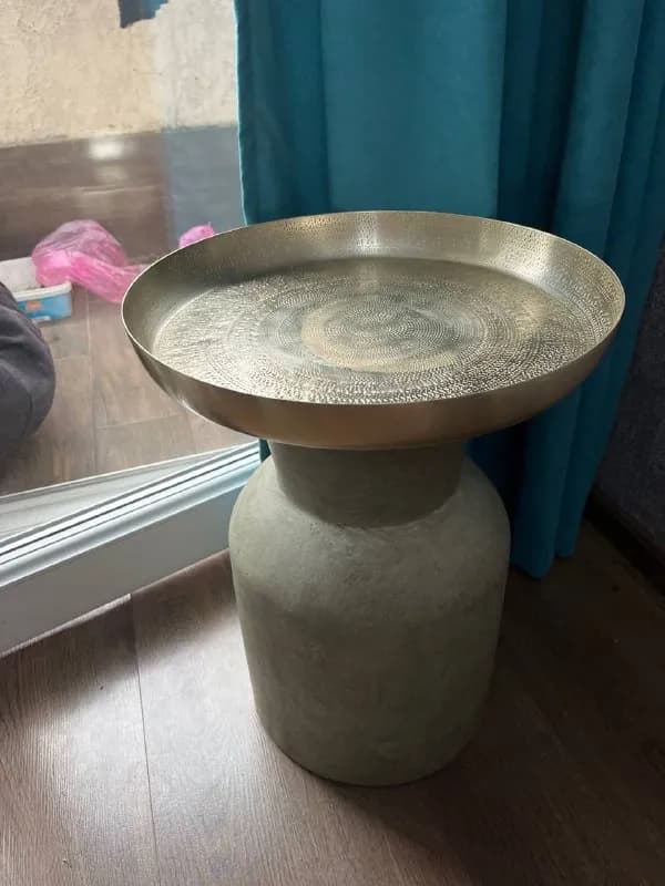 Столик журнальный — Батуми — 50 ₾