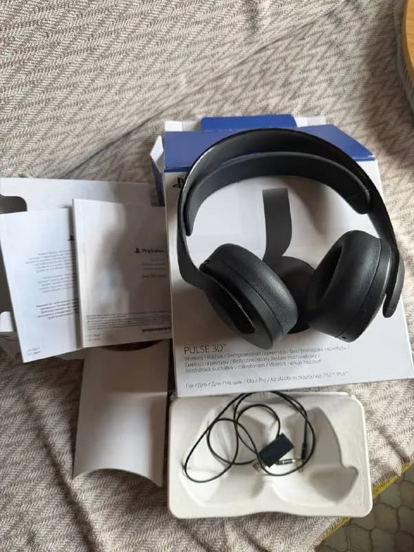 PS5 Pulse 3D наушники, состояние 9/10, звук оч хороший. Полный комплект — Тбилиси — 90 ₾