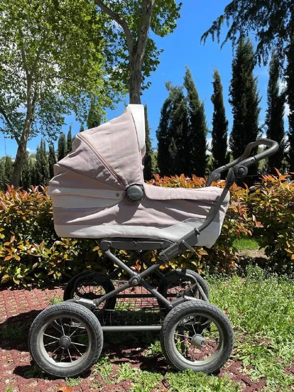 22/06 продаю коляску — люльку Inglesina Comfort — Тбилиси — 370 350 ₾