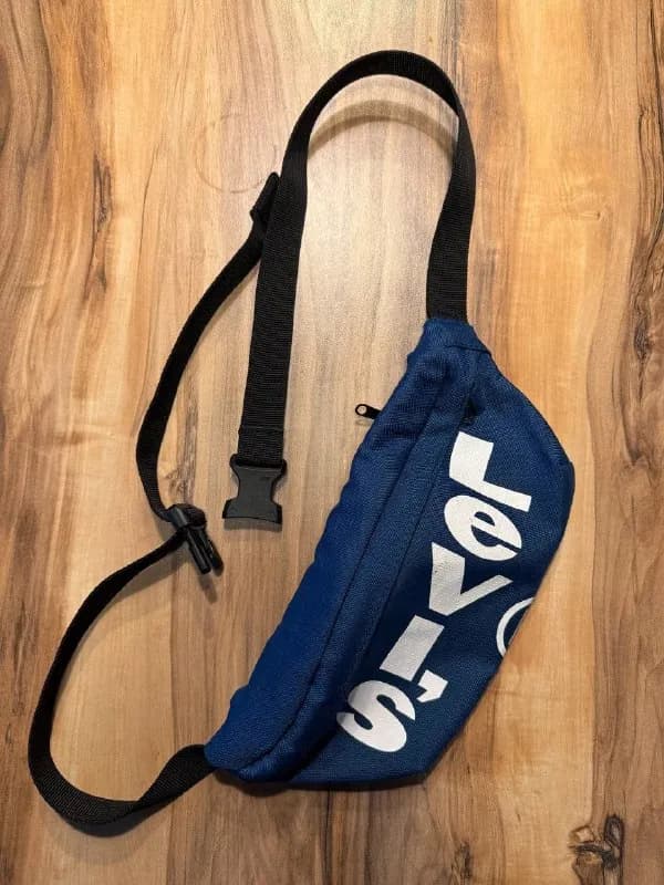 Levi’s — Батуми — 30 ₾