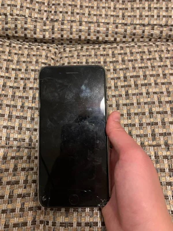 iphone 8+ — Тбилиси — 150 ₾