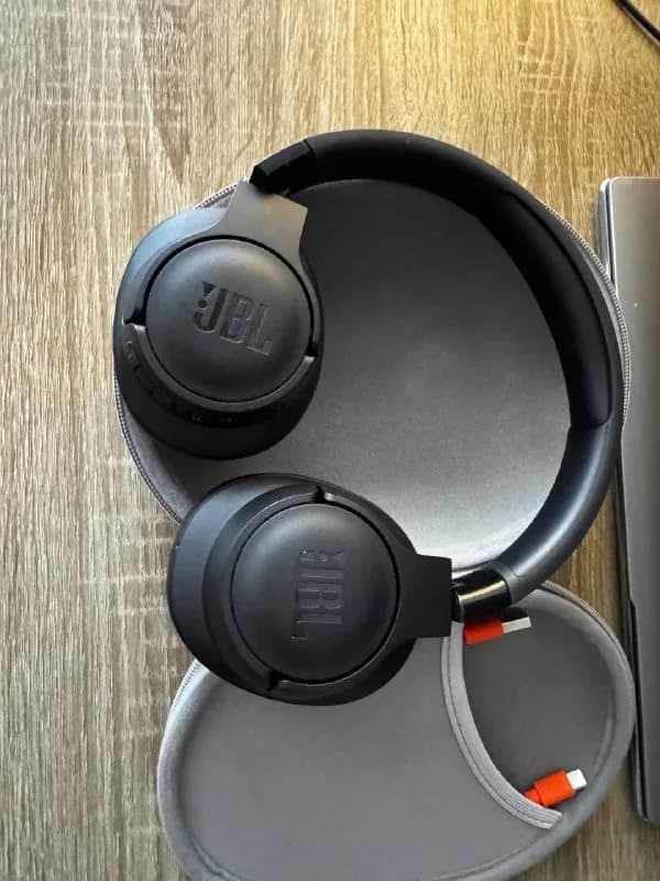 JBL Tune 770NC — беспроводные наушники с шумоподавлением — Тбилиси