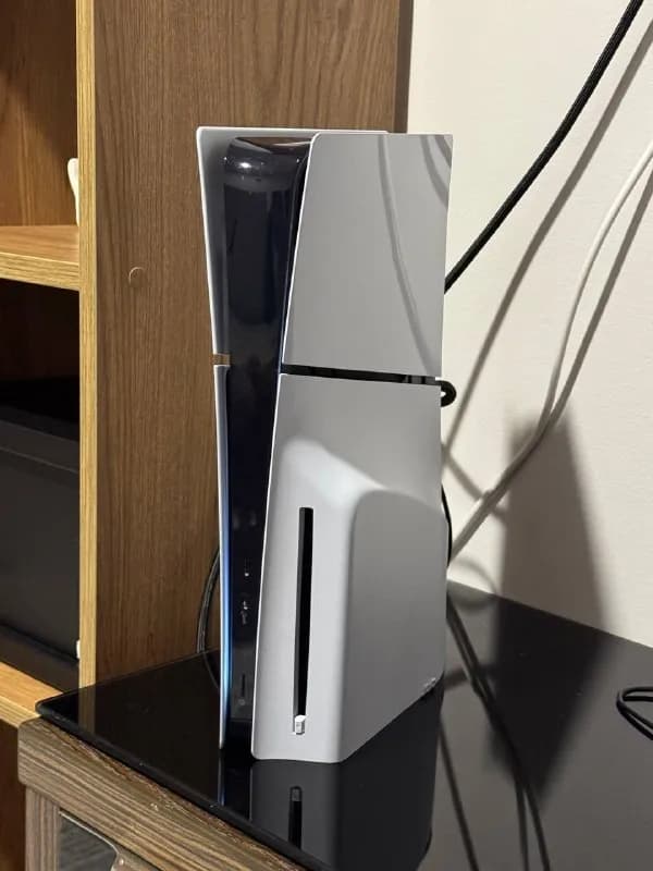 ps5 slim с дисководом — 1 ТБ — Батуми