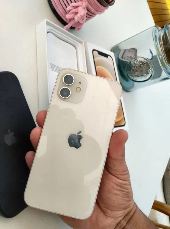 IPhone 12 на 64gb — Тбилиси — 1 350 ₾