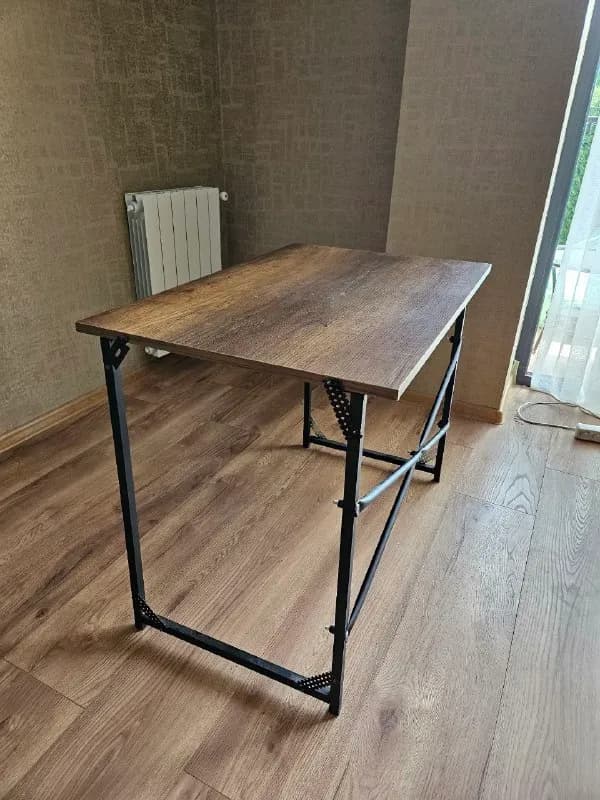 Разборный стол 90×60 — Тбилиси — 65 ₾