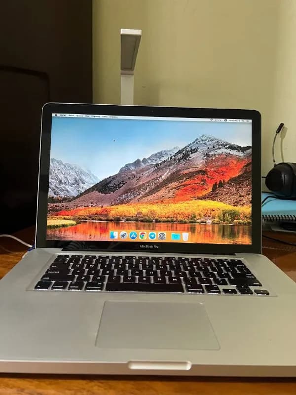 MacBook Pro 15, macOS High Sierra 10.13.6 — Тбилиси — 200 ₾