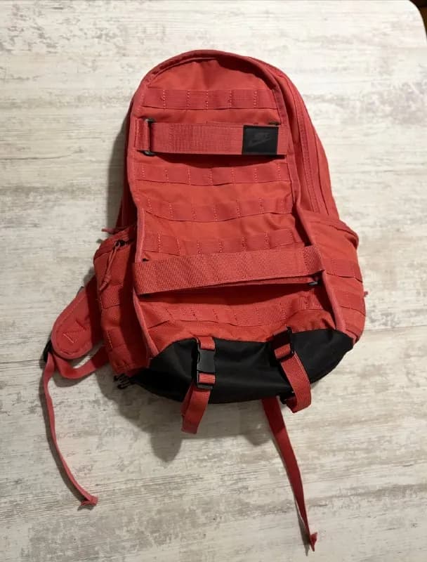 Nike — 150 лари — Тбилиси — 150 ₾