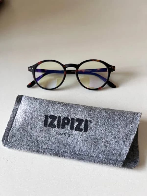 Izipizi (оригинал), состояние идеальное — Тбилиси — 75 ₾