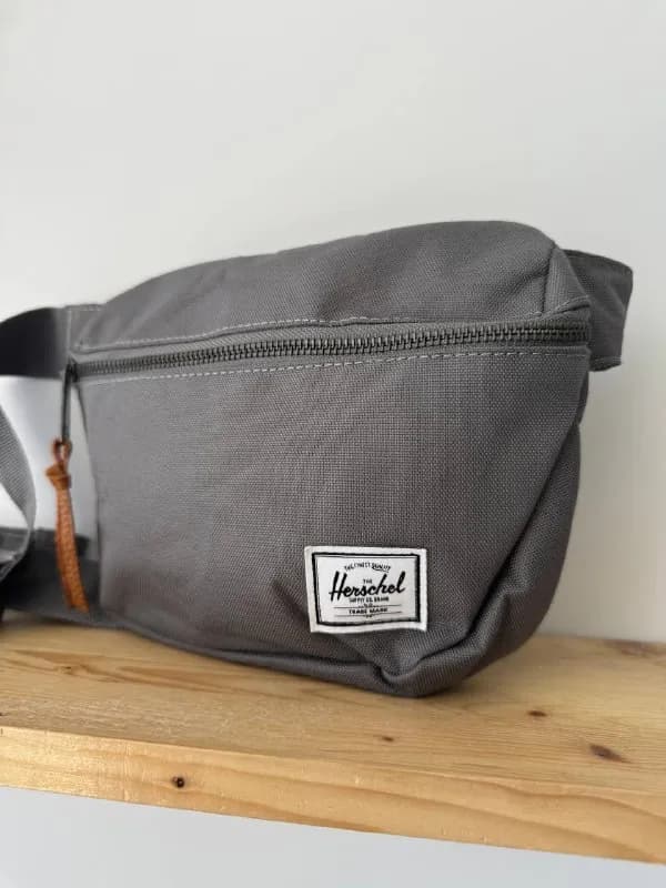 Бананка Herschel — Тбилиси — 50 ₾