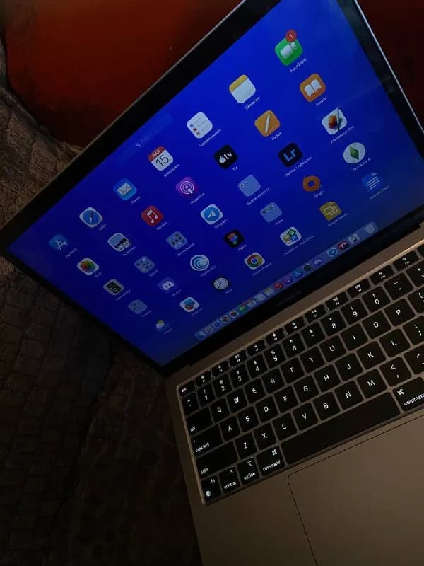 Apple Macbook Air M1 2020 — Тбилиси — 2,500 ₾