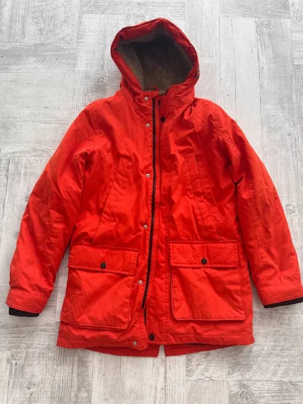 Куртки — Батуми — 70 ₾