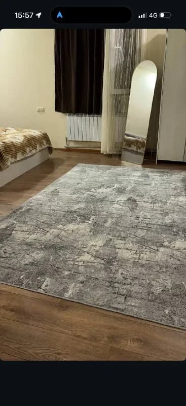 160/50 в полный рост, золотистая оправа — Батуми — 200 ₾