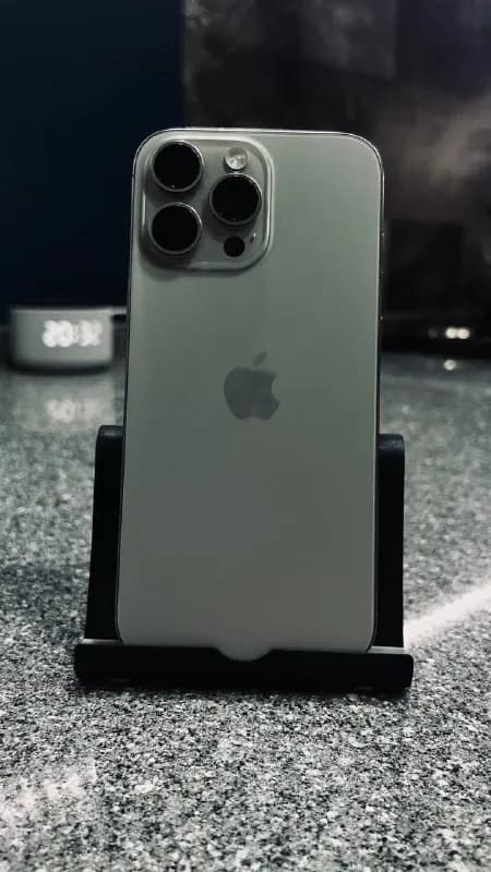 IPHONE 16 PRO MAX♠️ — Батуми — 2 550 ₾