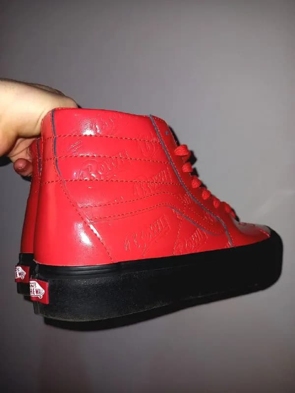 Vans x David Bowie — Тбилиси — 250 ₾