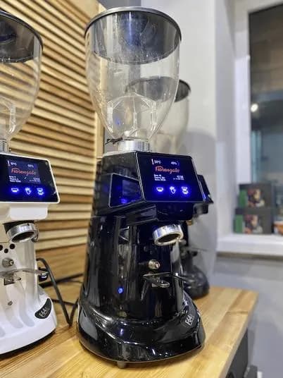 fiorenzato, simonelli mdx: — Батуми