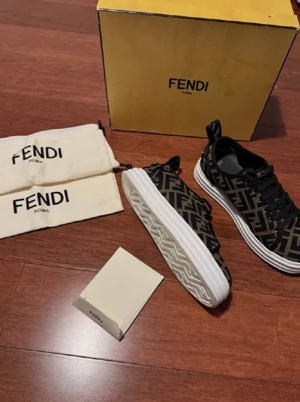 FENDI made in Italy — Батуми — 250 ₾