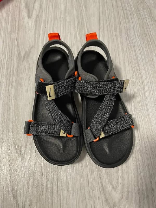 Сандали Nike новые размер us 9 — Тбилиси — 130 ₾