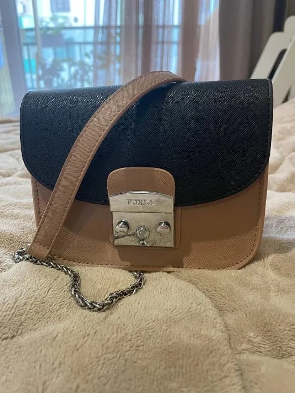 Furla — Батуми — 15 ₾