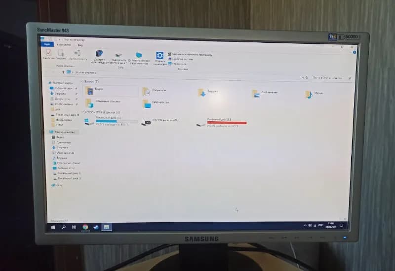 Samsung SyncMaster 943. Полностью рабочий, без битых пикселей, провода в комплекте. 50 лари. Глдани. — Тбилиси — 50 ₾