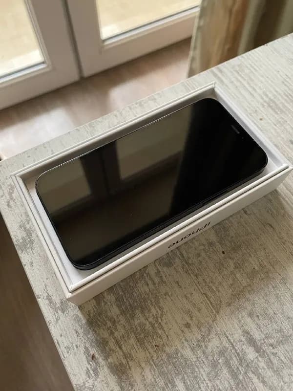1. Phone 12 mini, 64gb — 850 GEL. — Тбилиси — 850 ₾
