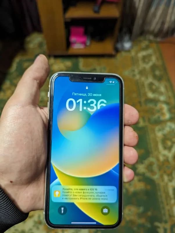Iphone 11 128гб в идеальном состоянии приклеена бронь чехол зарядка все в комплекте 780 лари — Тбилиси — 780 ₾