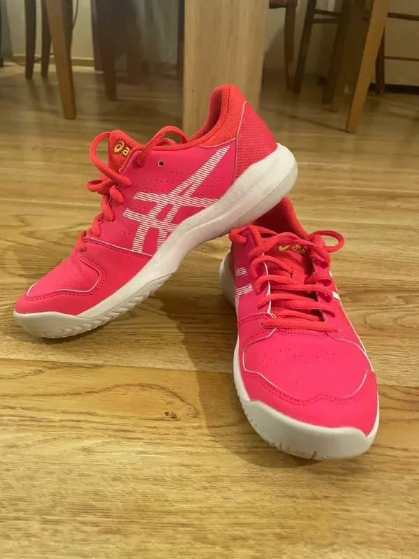 ASICS абсолютно новые (при заказе ошиблись размером), 36 размер. Цена 150 лари. — Тбилиси — 150 ₾