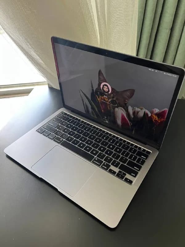 MacBook Air M1 2020, 8RAM/256gb — Тбилиси — 1 900 ₾