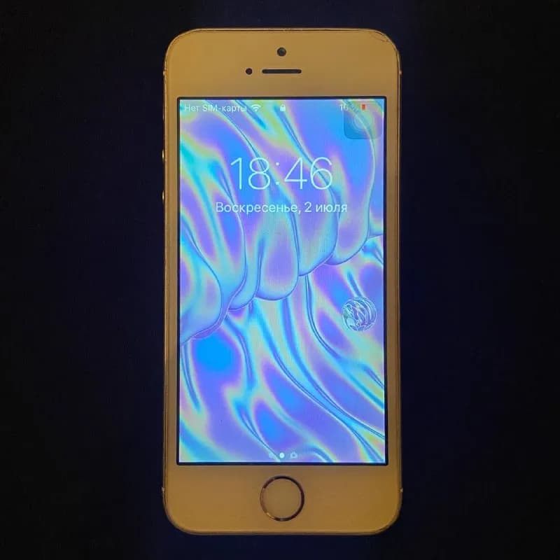 iphone 5s, кнопка не работает, может отошел контакт, кроме этого нареканий нет — Тбилиси — 80 ₾