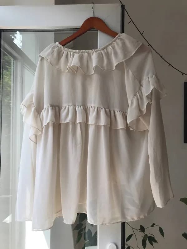 1. Блузка hm, s-m 15 лари — Тбилиси — 15 ₾