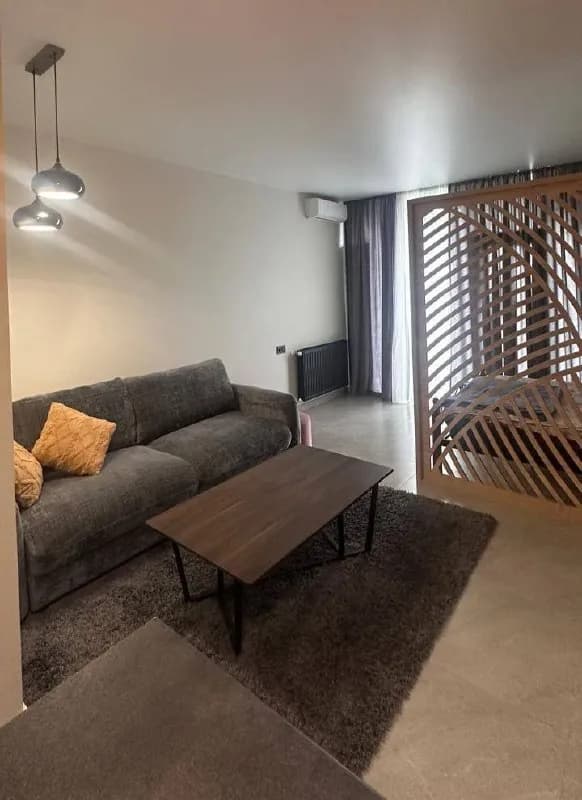 #Сдам студию по улице Лорткипанидзе, 6а — Батуми — 600 $