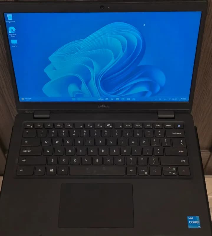 Dell Latitude 3420 Laptop | 14» | Core i3-1115G4 — 256GB SSD Hard Drive — 8GB RAM | 4 threads @ 4.1 — Тбилиси — 600 ₾