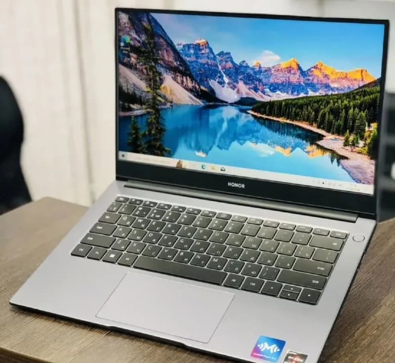 HONOR MagicBook 14 — мощный, быстрый и надежный ноутбук в отличном состоянии! — Батуми — 680 ₾