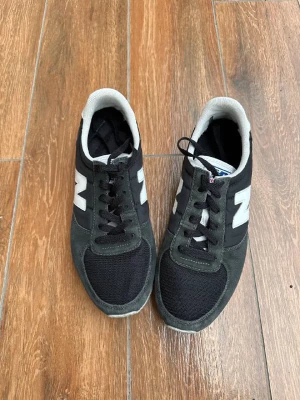 1. Кроссовки New Balance оригинал, размер 40=25 см, 40 лари — Тбилиси — 40 ₾