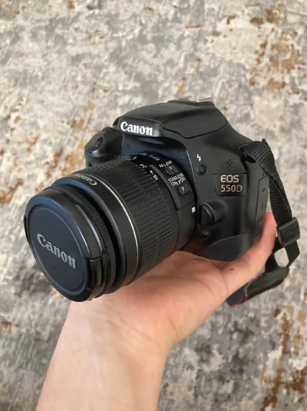 Canon eos 550D в хорошем состоянии — Батуми — 600 ₾