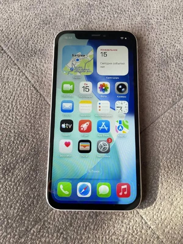 iPhone 12 на 128 ГБ в идеальном состоянии. Телефон полностью исправен, работает без нареканий. — Батуми — 350 ₾