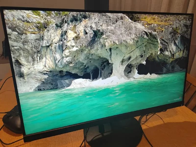 Lenovo Full HD 1920×1080, 75Hz. Состояние отличное, матрица в порядке. Цена 400 лари, торг — Тбилиси — 400 ₾