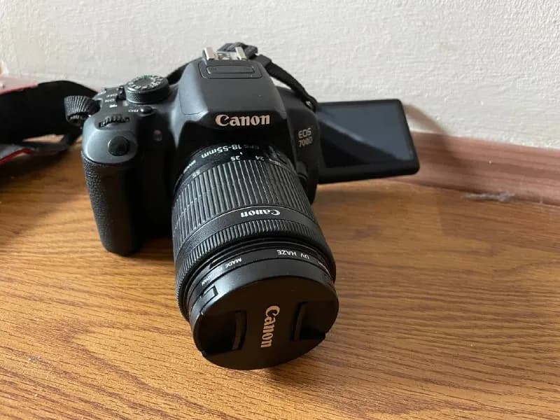 Canon 700D с объективом 18-55 macro 0.25m/0.8ft — Тбилиси — 650 ₾