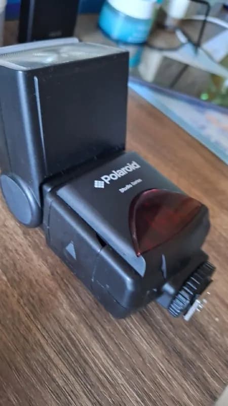 Polaroid на старые камеры, при покупке плохо проверила, в итоге не подходит на мой фотоаппарат, она — Батуми — 35 ₾
