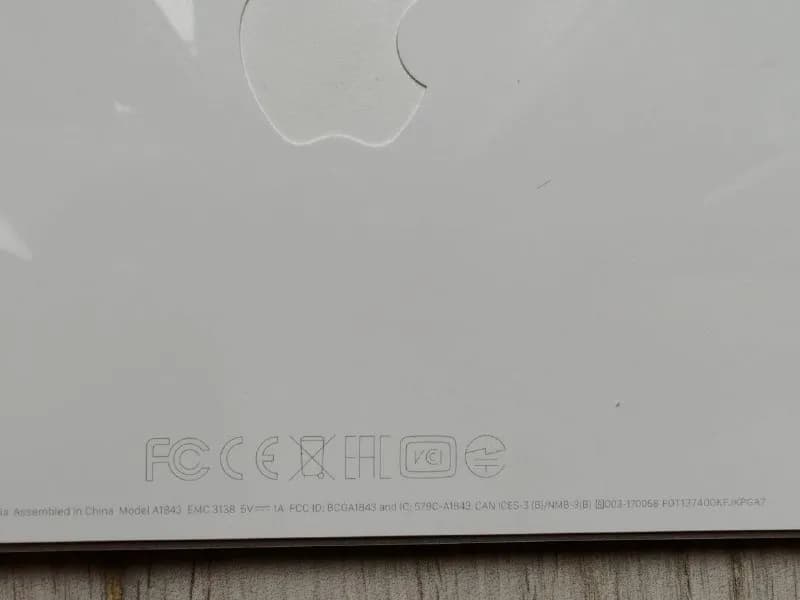 Mac: — Батуми — 250 ₾