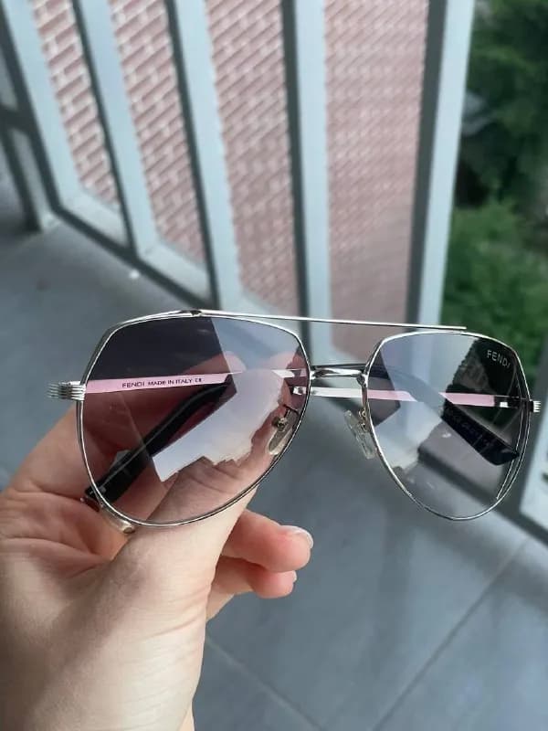 Fendi, подарили, продаю потому что я не ношу авиаторы — Тбилиси — 30 ₾
