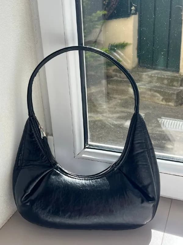 1. Сумка-багет Zara. 15 лари — Тбилиси — 15 ₾