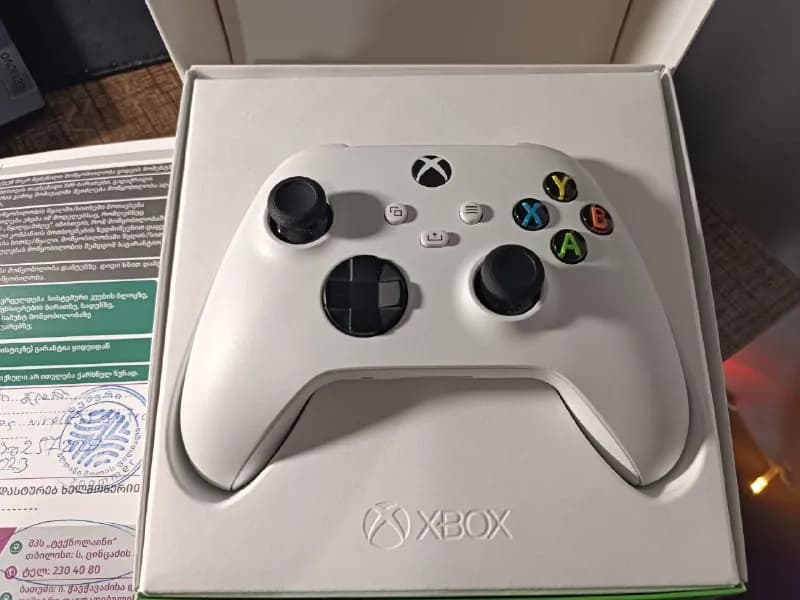 XBOX Series X в идеальном состоянии. Пользовался редко. В комплекте коробка, чек, гарантия, инструкц — Тбилиси — 170 ₾