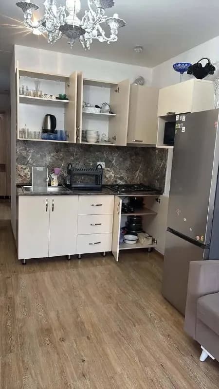 📍 Адрес: Агмашенебели 1 — Батуми — 600 $