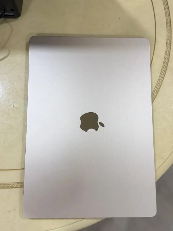 MacBook Air 15» M2 (8/256GB) — Тбилиси — 1 950 ₾