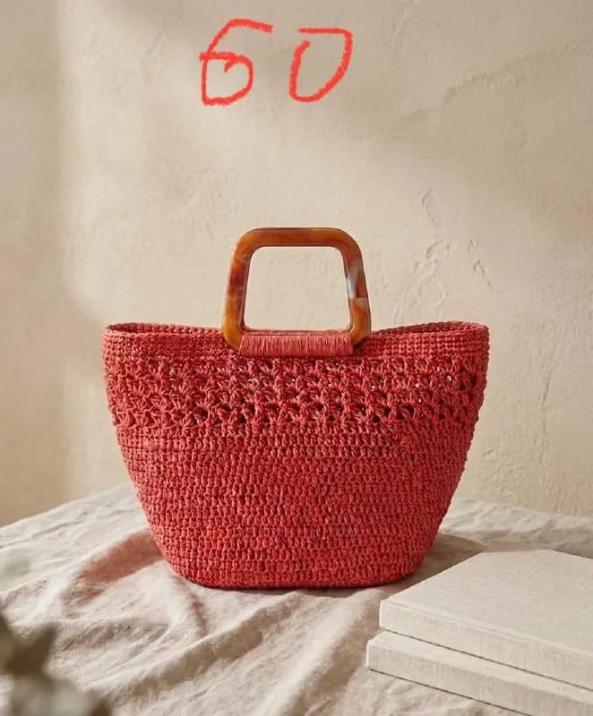 H/M и ray- ban), коричневые, по 13 лари за шт👓🥽 — Батуми — 13 ₾