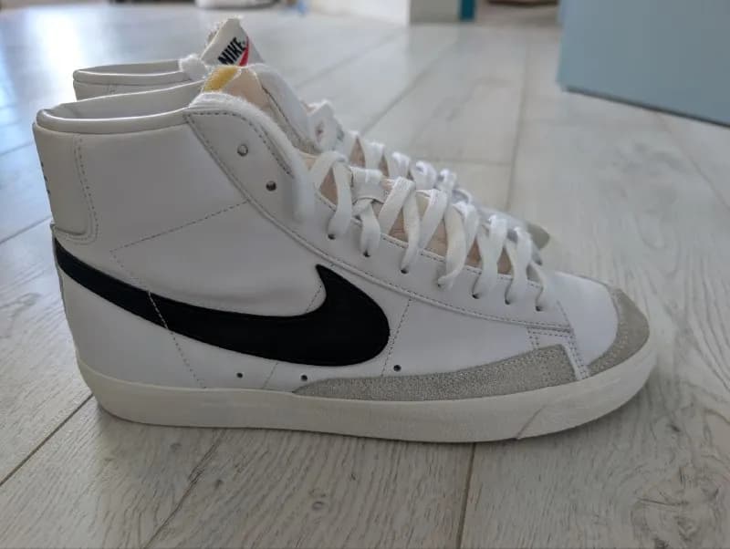 Nike Blazer mid 77 оригинал, размер 10us, почти новые, 100 лари, район парка Качинских. — Батуми — 100 ₾