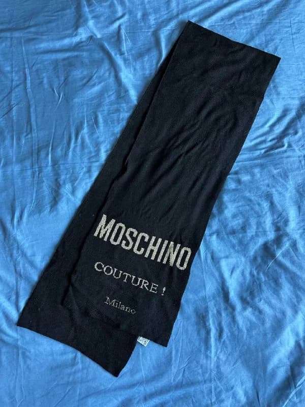 Шарф MOSCHINO оригинал — Тбилиси — 145 ₾